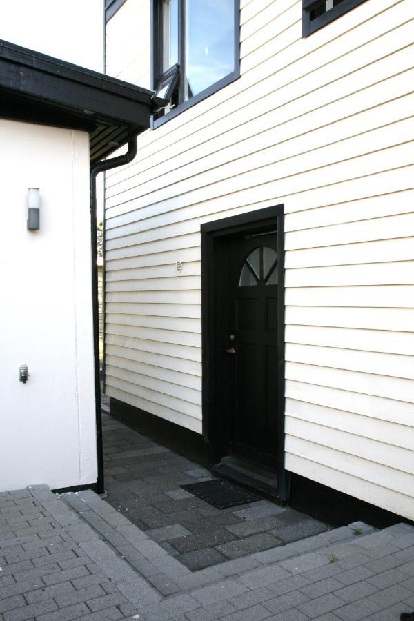 Spacious & Refurbished 1 Bedroom Apartment In Suburban Reykjavik Garthabaer Екстер'єр фото